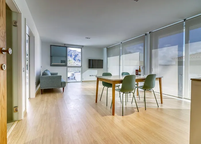 Alse Homes Adeje アパート